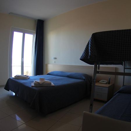 Hotel Fantasy Rimini Room photo