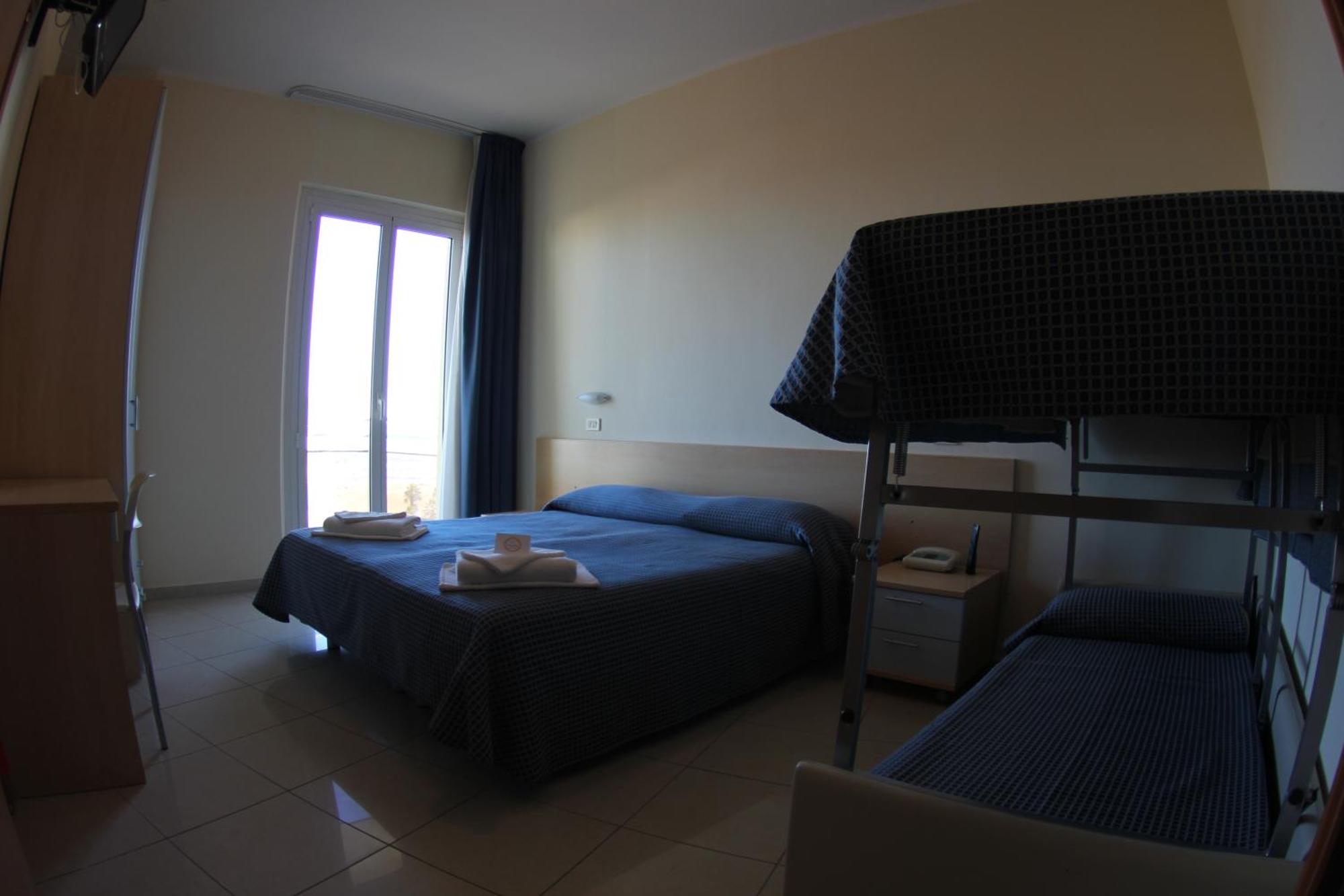 Hotel Fantasy Rimini Room photo