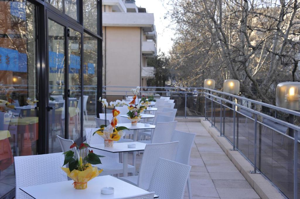Hotel Fantasy Rimini Exterior photo