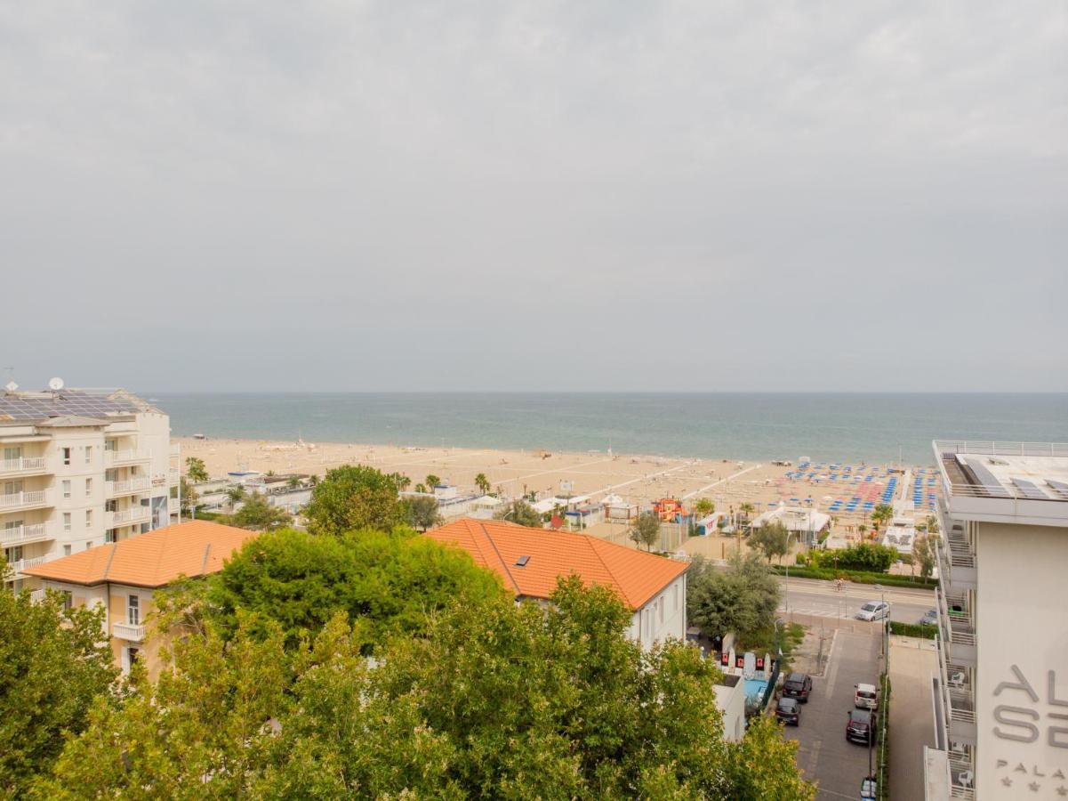 Hotel Fantasy Rimini Exterior photo